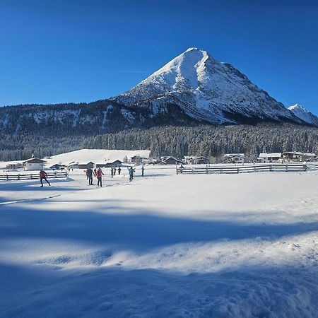 Alpenlandhaus Menardi Seefeld in Tirol Exteriör bild