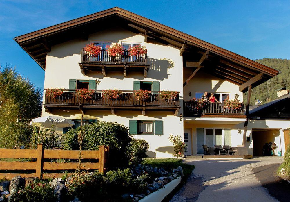 Alpenlandhaus Menardi Seefeld in Tirol Exteriör bild