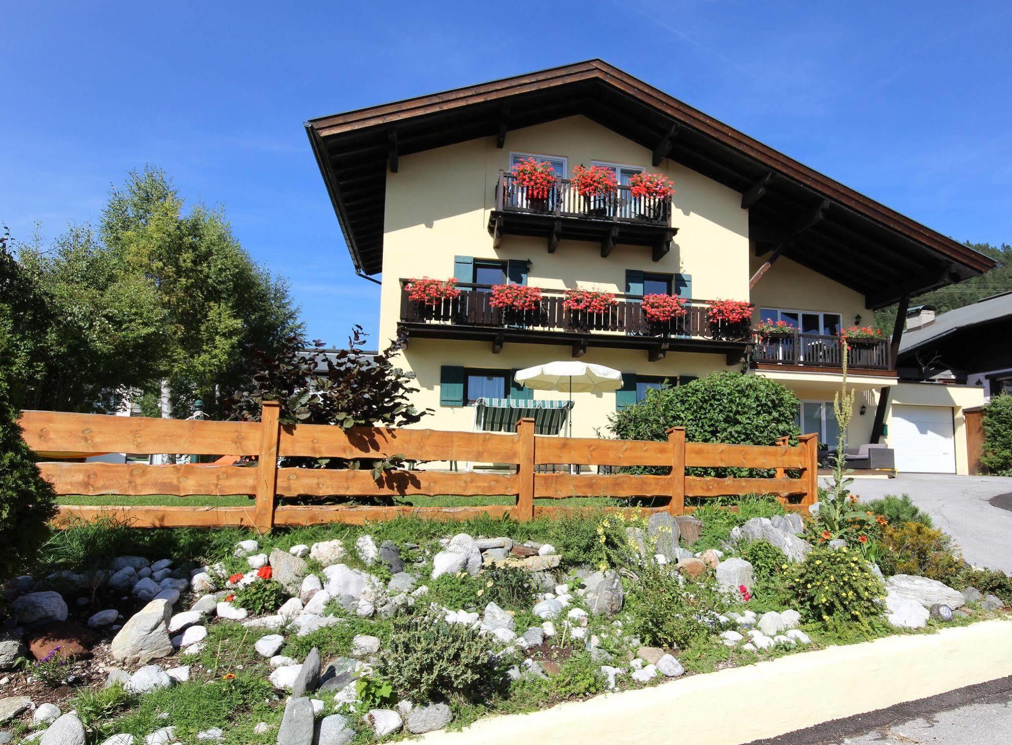 Alpenlandhaus Menardi Seefeld in Tirol Exteriör bild